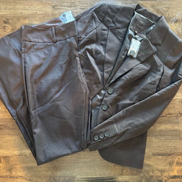 Brand New The Limited Women’s Chocolate Two Piece Blazer & Pants Set - Picture 1 of 12